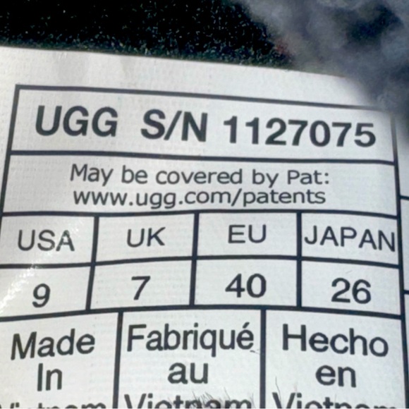 Women’s UGG Tiger Print Maxi Slipper Slide size 9 - Picture 7 of 9